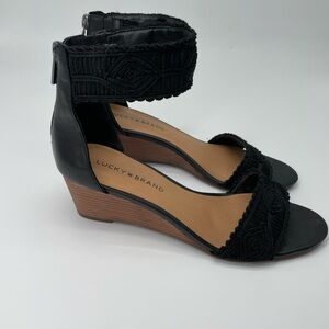 Lucky Brand Black Textured Women's Wedge Sandals Size 8